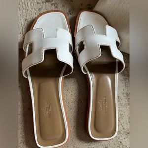 Authentic Hermes Oran sandals